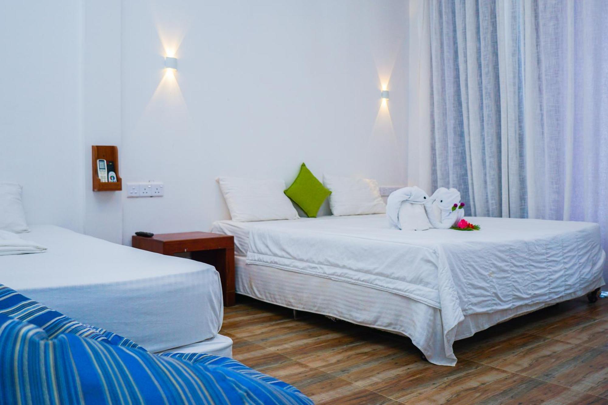 Dinuda Resort Kalpitiya Exterior photo